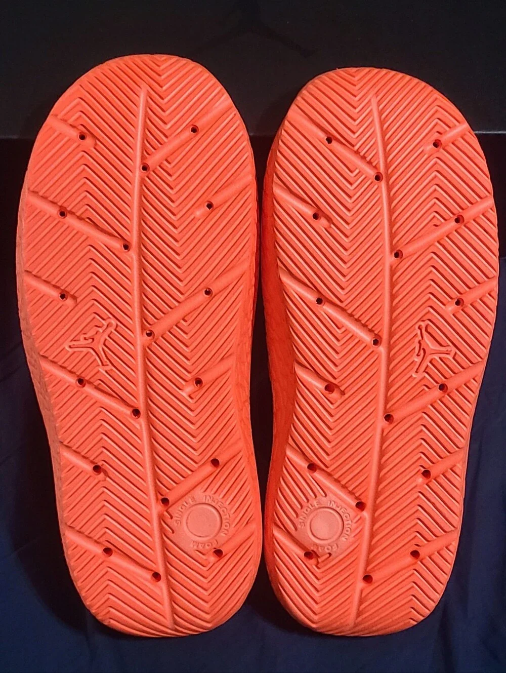 *SOLD on M!* Jordan Franchise Slide 